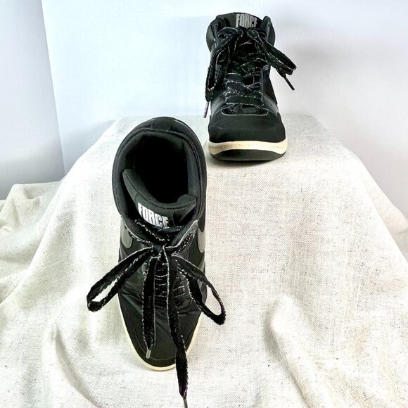 Nike Force High Top Sneakers Women’s Size 8 Black Glossy Classic Streetwear - Picture 14 of 16